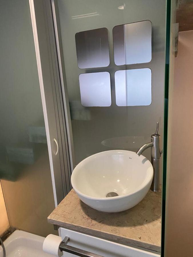 דירות נאזרה Tiny House מראה חיצוני תמונה